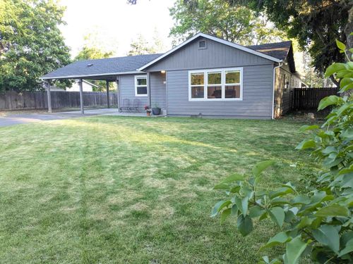 214 E C St, Deer Park, WA, 99006-5355 | Card Image