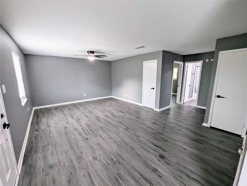 4-2015 Rosalee St, La Marque, TX, 77568-3731 | Card Image