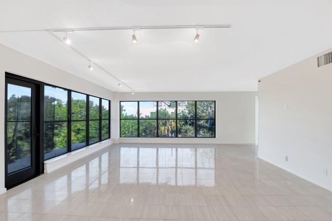 APT-4C - 4605 S Ocean Blvd, Condo with 3 bedrooms, 3 bathrooms and null parking in Highland Beach FL | Image 11