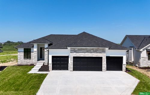 5708 N 198th St, Elkhorn, NE, 68022-5075 | Card Image