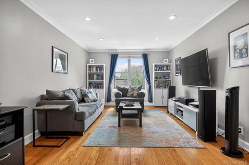 4d-240 Alpine Pl, Eastchester, NY, 10707-3075 | Card Image