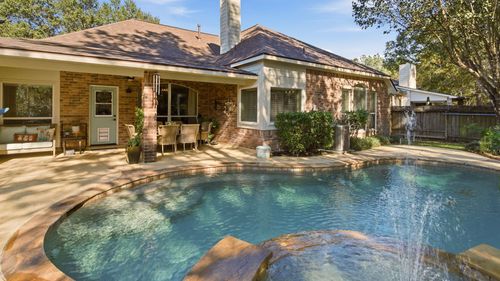 2202 Stoneycreek Park Ct, Conroe, TX, 77385-8121 | Card Image