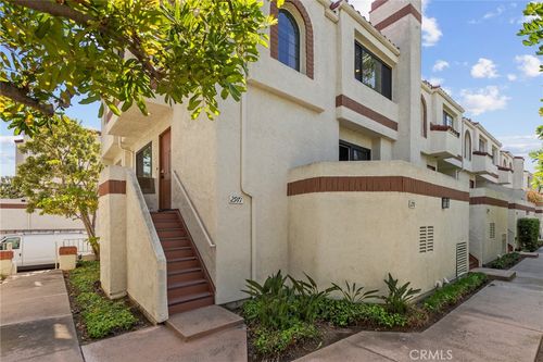 270-2971 Plaza Del Amo, Torrance, CA, 90503-9339 | Card Image