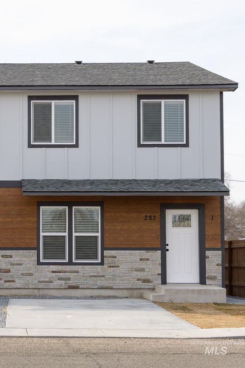 287 Se 6th St #1, Ontario, OR, 97914 | Card Image