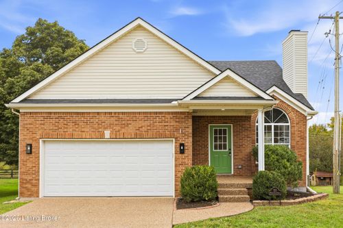 223 Washington Cir, La Grange, KY, 40031 | Card Image