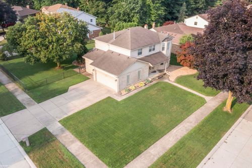 42205 Arcadia Dr, Sterling Heights, MI, 48313-2605 | Card Image