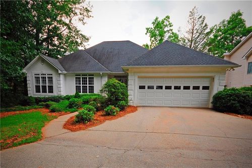 10121 Lakeview Pkwy, Villa Rica, GA, 30180-7636 | Card Image