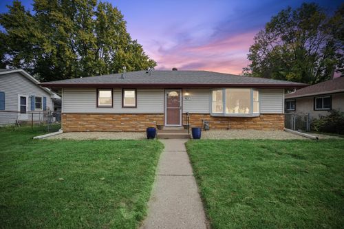 463 11th Ave Nw, New Brighton, MN, 55112-4237 | Card Image