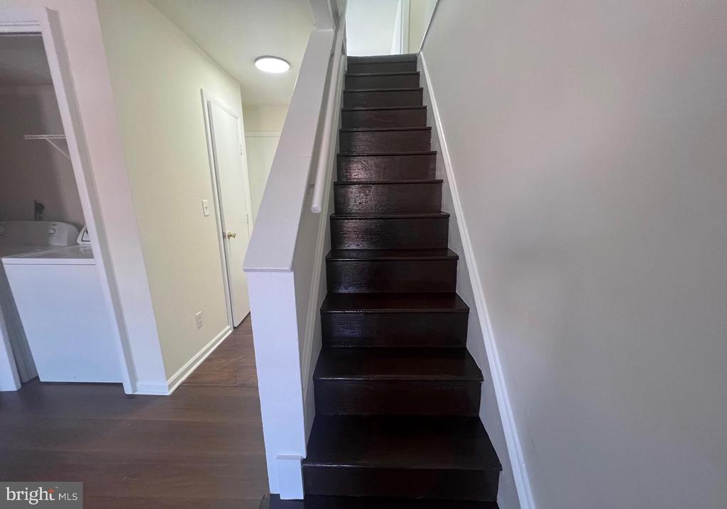 Residential Lease in BURLINGTON 4