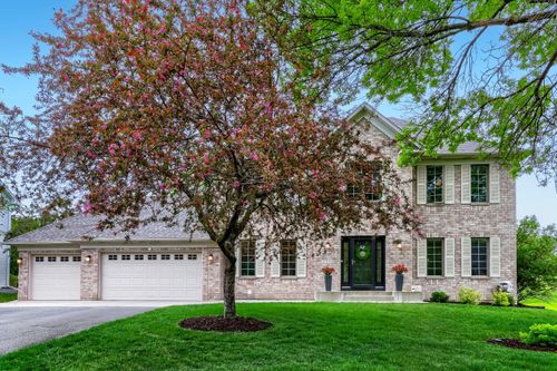 2333 Stone Creek Ln W, Chanhassen, MN, 55317-7413 | Card Image