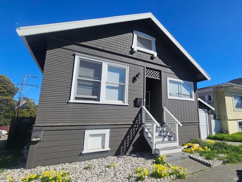 716 Alameda Street, Vallejo, CA, 94590 | Card Image