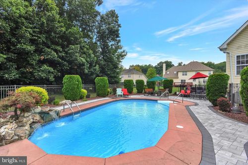 6 Markham Cir, Old Bridge, NJ, 08857-4231 | Card Image