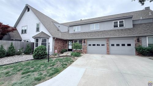 2933 Sw Foxcroft 2 Ct, Topeka, KS, 66614-4153 | Card Image