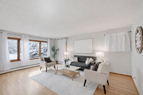 1601 Raleigh Dr, Burnsville, MN, 55337-1232 | Card Image