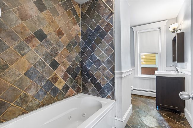 UNIT-1 - 224 Olney St, Condo with 2 bedrooms, 1 bathrooms and 2 parking in Providence RI | Image 15
