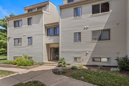 a-1921 Melrose Dr, Champaign, IL, 61820-2014 | Card Image