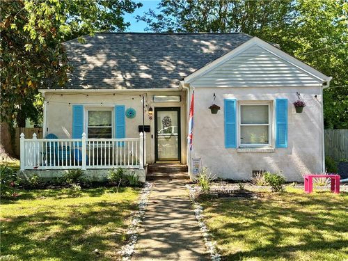 8 Clover St, Hampton, VA, 23669-1976 | Card Image