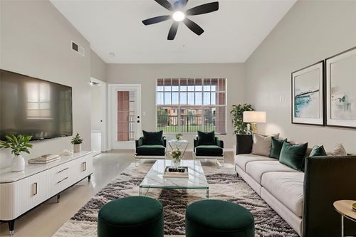 apt-304-5572 Metrowest Blvd, ORLANDO, FL, 32811-2414 | Card Image