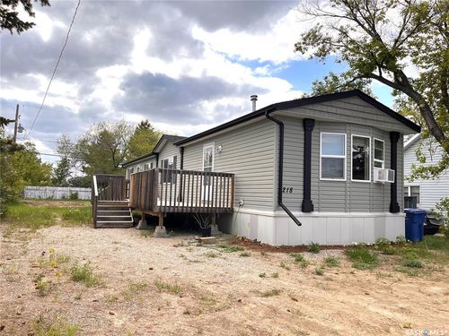 218 4 St N, Nipawin, SK, S0E1E0 | Card Image