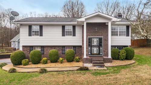 826 Northbrook Dr, Hixson, TN, 37343-1221 | Card Image