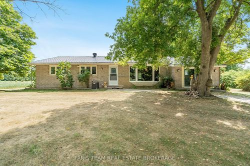4577 County Rd 21, Essa, ON, L0L2N0 | Card Image