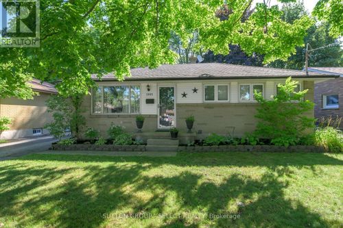 1905 Crystal Cres, London, ON, N5V1H5 | Card Image