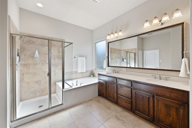 216 Equestrian Rd, House other with 4 bedrooms, 4 bathrooms and null parking in Hickory Creek TX | Image 21
