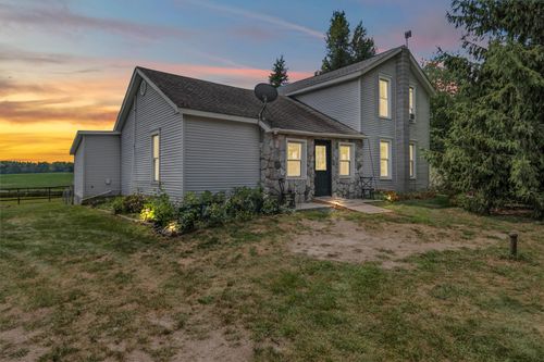 5411 Lilac Rd, Reading, MI, 49274-9872 | Card Image