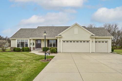 S40W22215 Rolling Oaks Terrace, Waukesha, WI, 53189 | Card Image