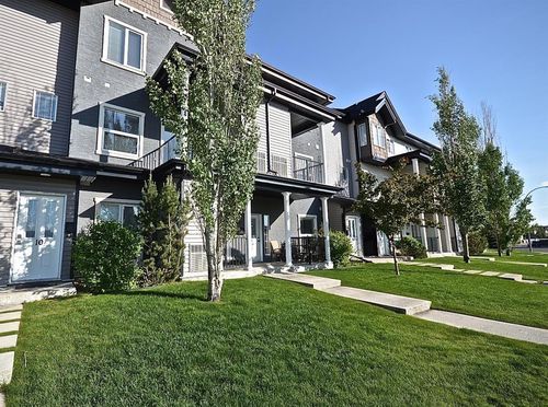 10-298 Somerset Way Se, Medicine Hat, AB, T1B0E9 | Card Image