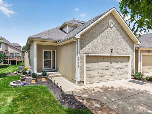 22608 W 73rd St, Shawnee, KS, 66227-2629 | Card Image