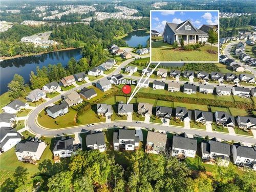 627 Michigan Cir, Hoschton, GA, 30548-5569 | Card Image