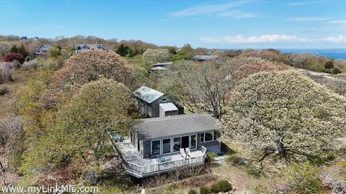 393 Lighthouse Rd, Aquinnah, MA, 02535-1377 | Card Image