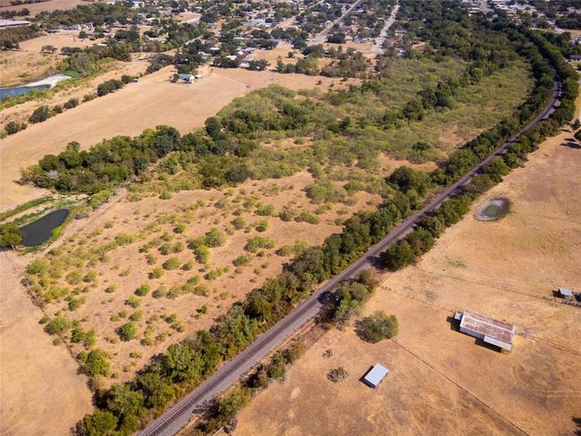 28 W Cuero St, Home with 0 bedrooms, 0 bathrooms and null parking in Giddings TX | Image 7