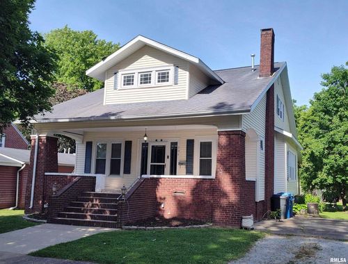 704 S Washington St, Mc Leansboro, IL, 62859-1242 | Card Image