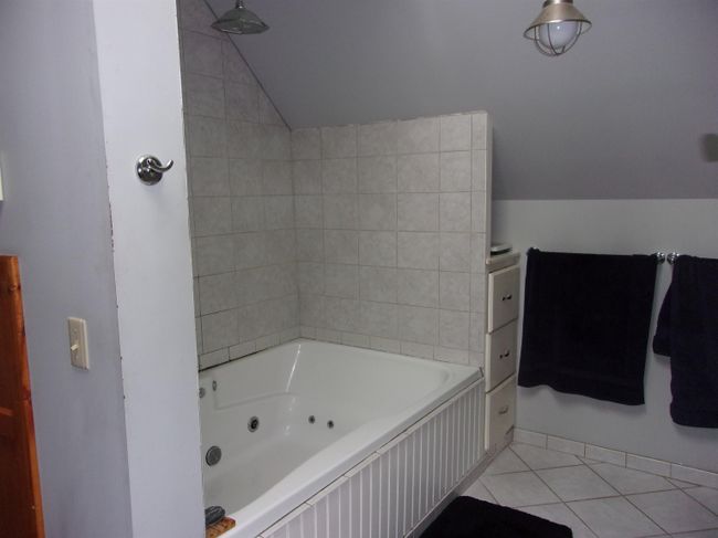 144 Elm St, House other with 5 bedrooms, 5 bathrooms and null parking in Barton VT | Image 16