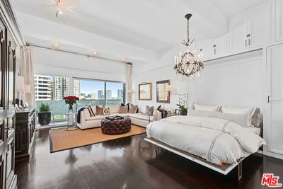 1202 - Wilshire Boulevard, Condo with 1 bedrooms, 2 bathrooms and 2 parking in Los Angeles CA | Image 3