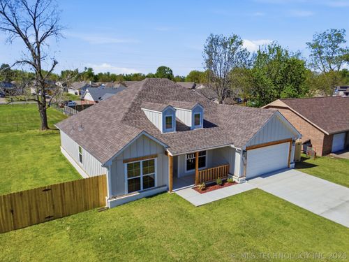 21524 E 35th Pl S, Broken Arrow, OK, 74014-1100 | Card Image