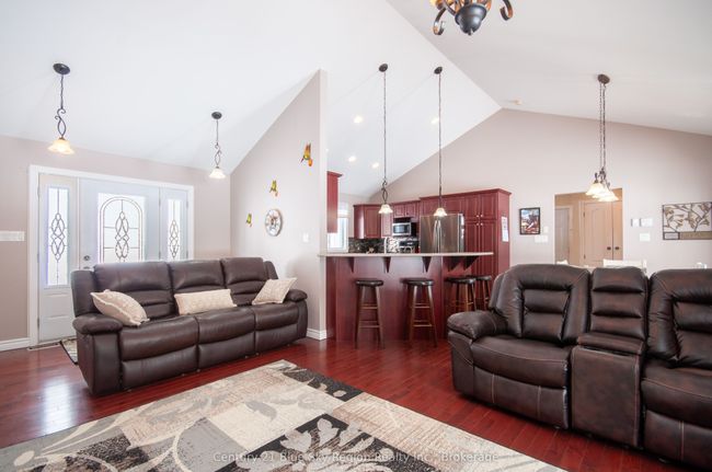 512 Big Moose Rd, House other with 3 bedrooms, 2 bathrooms and 8 parking in Corbeil ON | Image 7