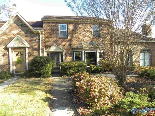 102 W Lake Cir, Madison, AL, 35758-7927 | Card Image