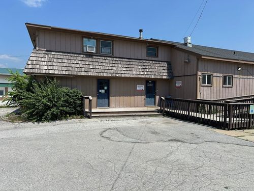 134 Woodstock Ave, Rutland, VT, 05701-3556 | Card Image