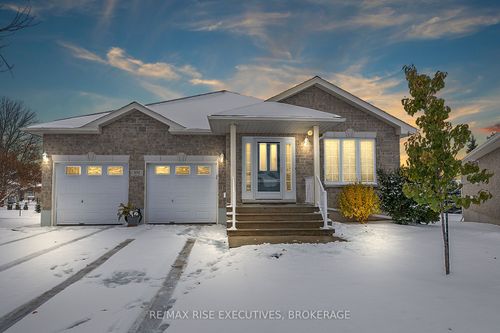 {{alt}} | Card Image