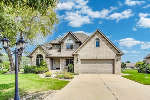 9935 Ashwood Ln, Munster, IN, 46321-5177 | Card Image