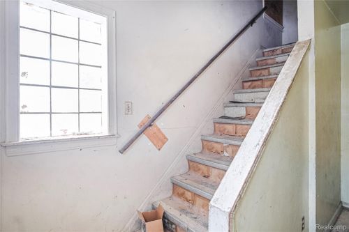 5259 Chatsworth St, Detroit, MI, 48224-3210 | Card Image