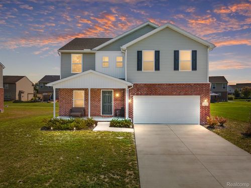10219 Island Lake Dr, Taylor, MI, 48180-8231 | Card Image