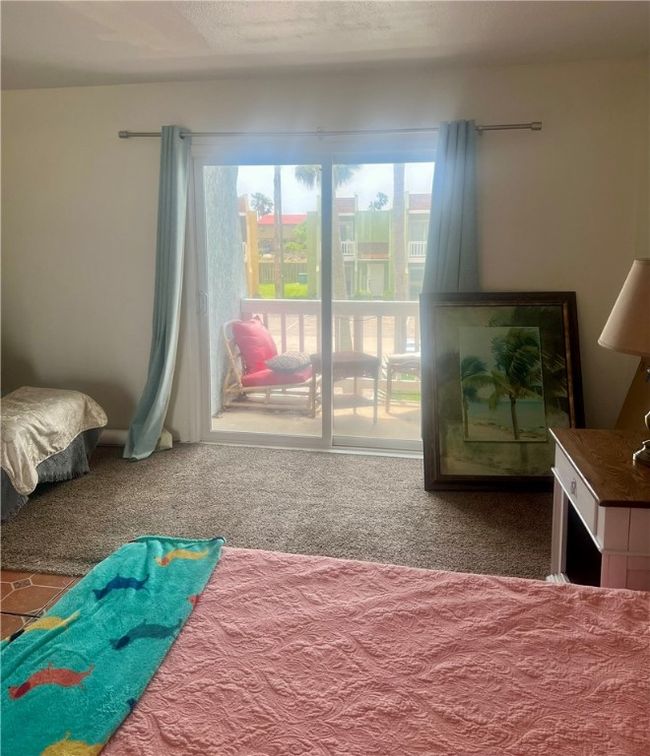 APT-404 - 4141 Whiteley Dr, Townhouse with 1 bedrooms, 2 bathrooms and 1 parking in Corpus Christi TX | Image 15