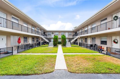 apt-214-1230 Old Boynton Rd, Boynton Beach, FL, 33426-3422 | Card Image