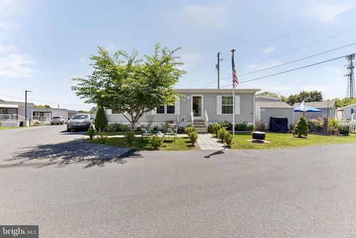 7419 Lincoln Ln, Trexlertown, PA, 18087-9616 | Card Image