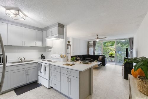 b302-95-2035 Waikalani Pl, Mililani, HI, 96789-3437 | Card Image