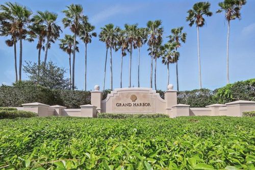 205-5045 Harmony Cir, Vero Beach, FL, 32967-7214 | Card Image